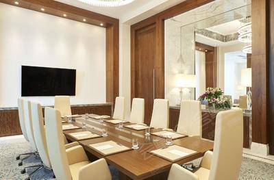 Hilton Dubai Al Habtoor CityLotus meeting room